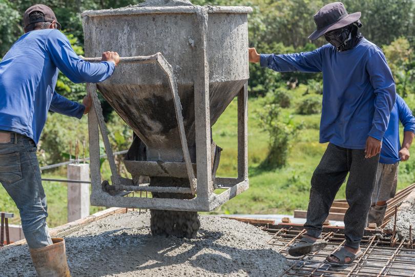 On-site concrete mixing and delivery services