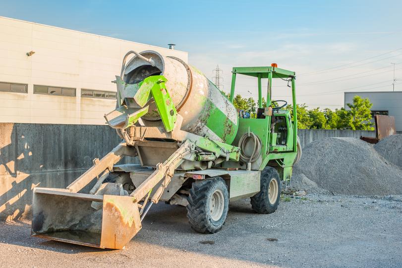 On-site concrete mixing and delivery services