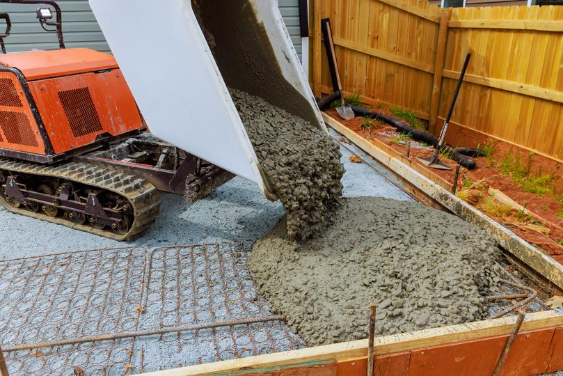 On-site concrete mixing and delivery services